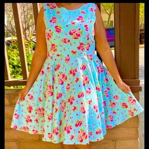 NEW Pretty Rose Dress